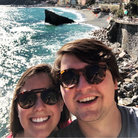 Meet your Posher, Genna - Picture 2 of 2